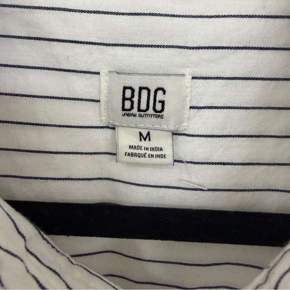 BDG urban Outfitters Men's White and Navy  Striped Shirt Men’s Size medium Brand - Picture 3 of 3